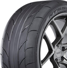 Load image into Gallery viewer, Nitto NT555RII P275/40R17 93W LL 25.6